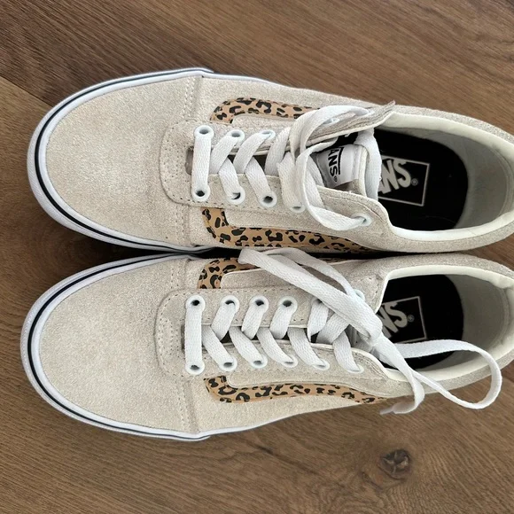 VANS Old Skool Cream Suede and Leopard Print Skate Sneakers Shoes Women’s Sz 7.5 - Picture 4 of 8
